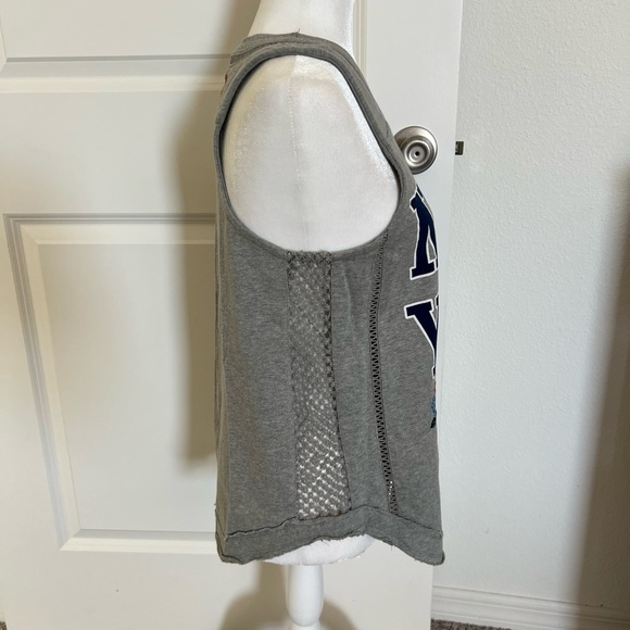 NWT Anthropologie Gray New York Graphic Tank Top Small - Picture 8 of 13